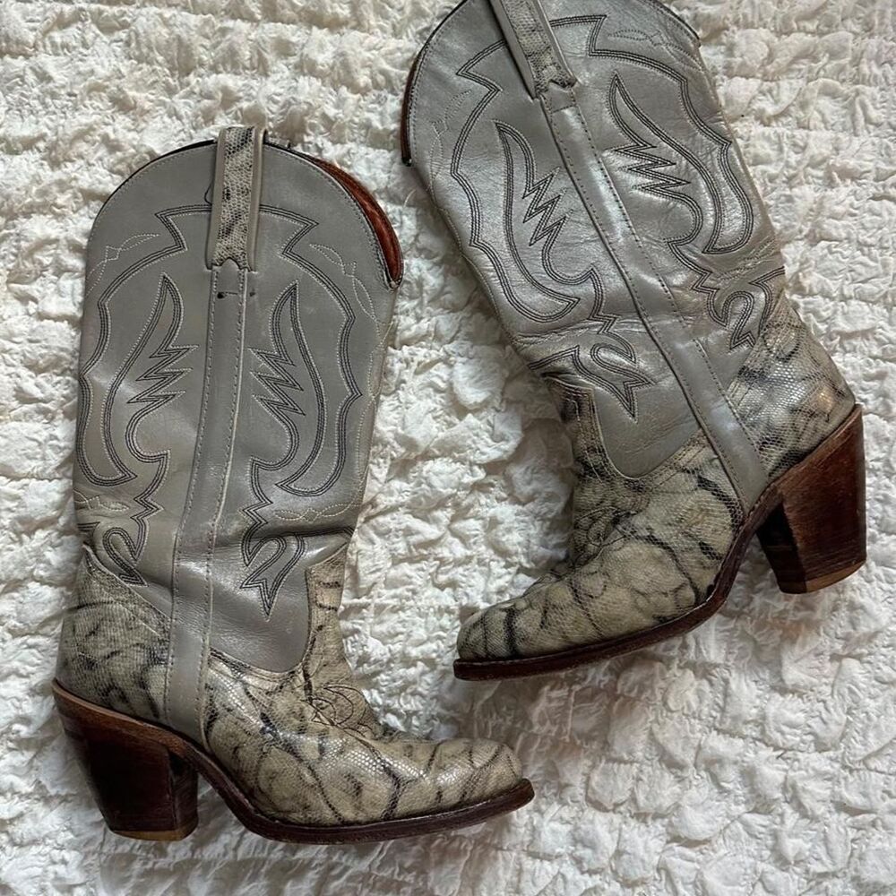 Capezio Women's Boots